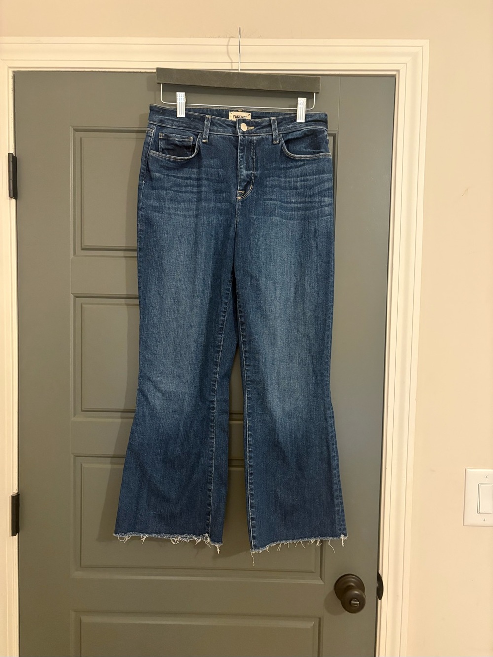 L’AGENCE Kendra High Rise Cropped Flare Jeans Laredo Wash Size 28